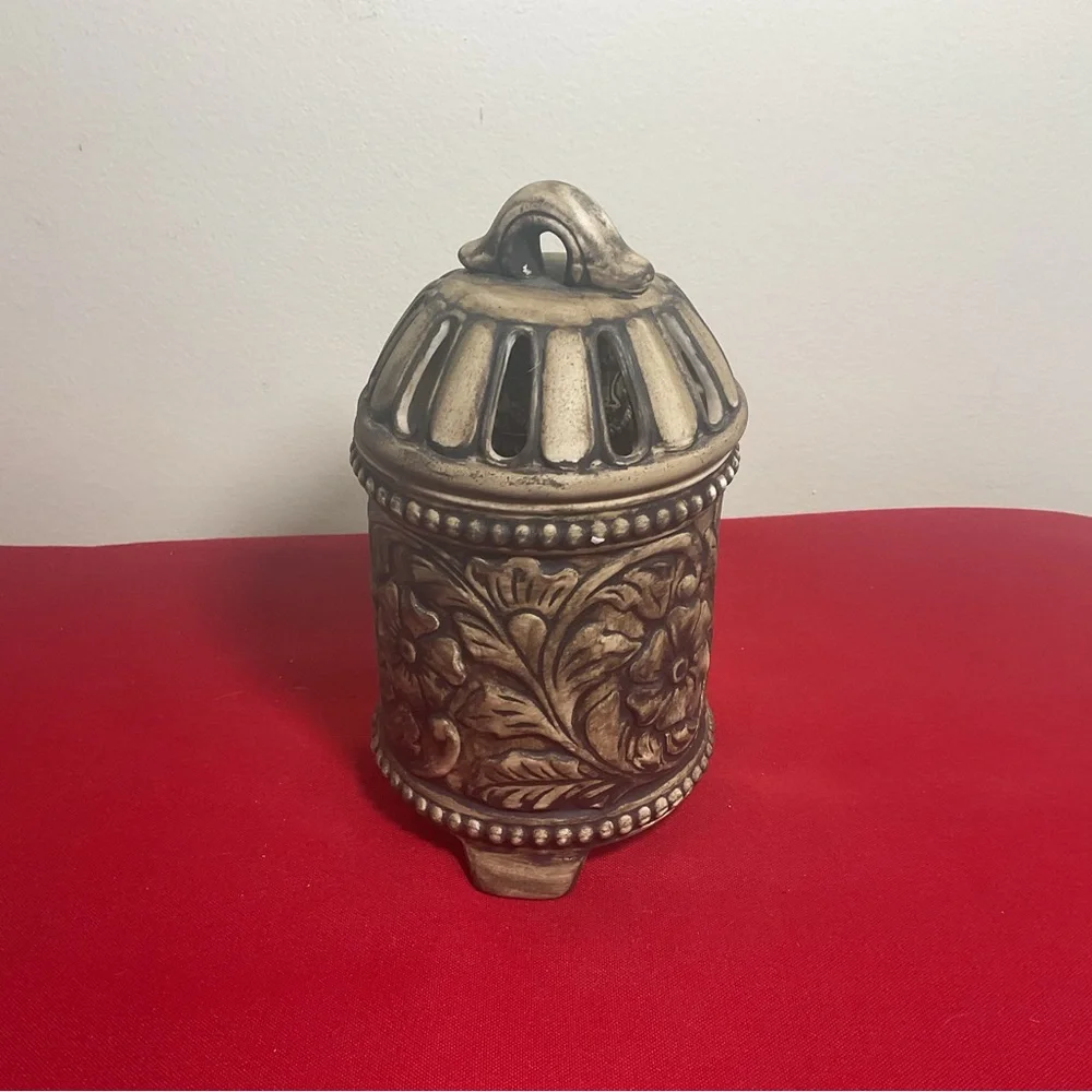 Greenleaf Ceramic Fragrance Diffuser Potpourri Holder Bohemian Floral Decor 7.5”